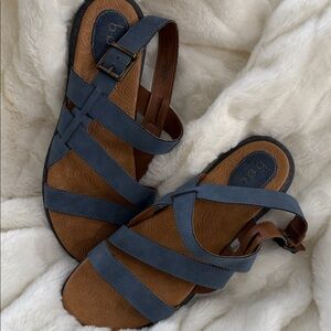 b.o.c. Navy and Brown Women's Sandals